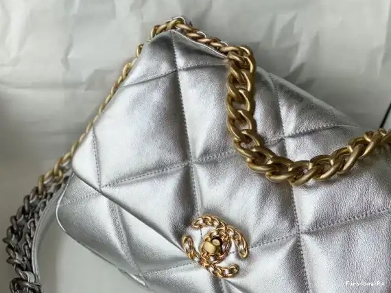 First Bag Ru BAG 19 FLAP CHANEL 0530